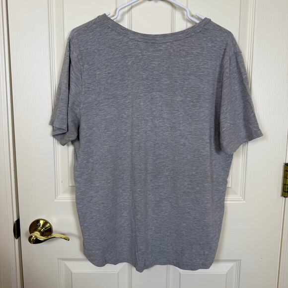 Universal Standard V-Rex Tee Gray V-Neck T-Shirt Medium (18-20) Stretch Soft EUC - Picture 2 of 4